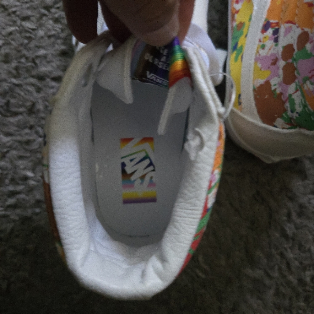 Vans Sk8 Hi Together As Ourselves Women Size 8 White Multi 032026 - Picture 7 of 8